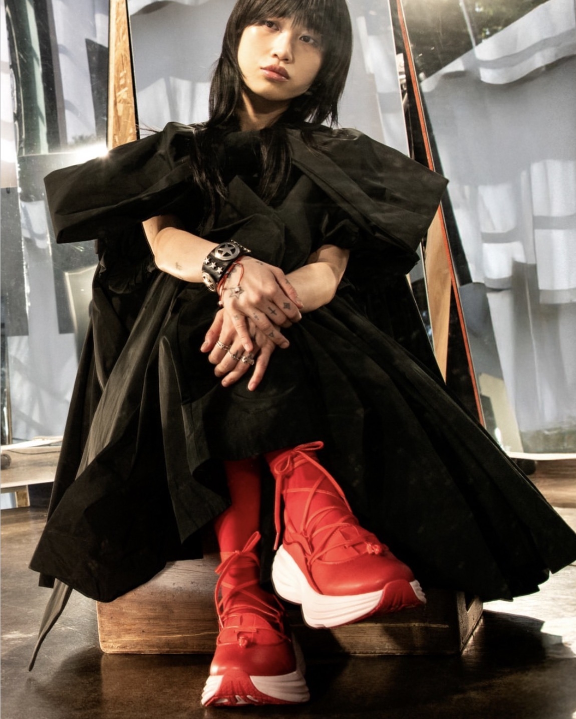 HOKA Bondi Mary Jane 完美符合機能甜美風。