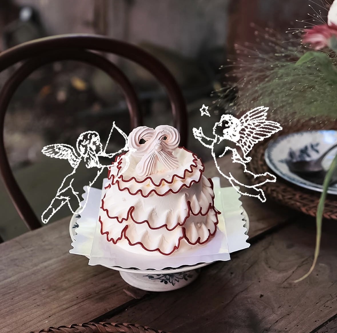 Mine kitchen 奶油花邊滾邊蛋糕，超級適合日系女孩的慶生趴！