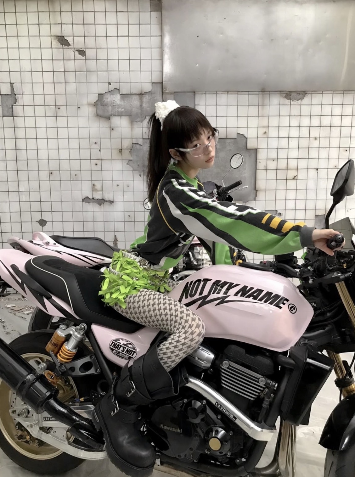 甜酷感超級適合Moka！