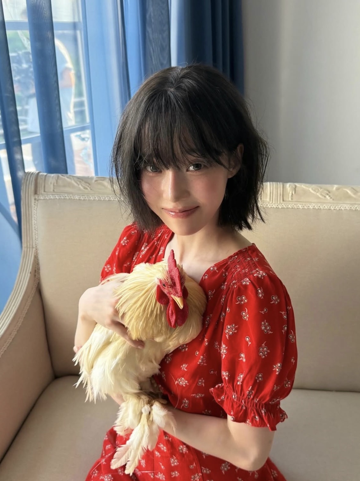 「人間小狗」冬冬真的太適合短髮了！