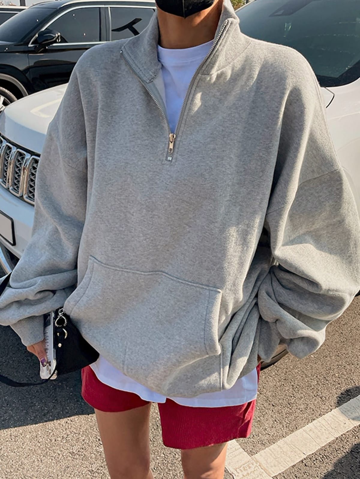 內搭白踢層次感更豐富！