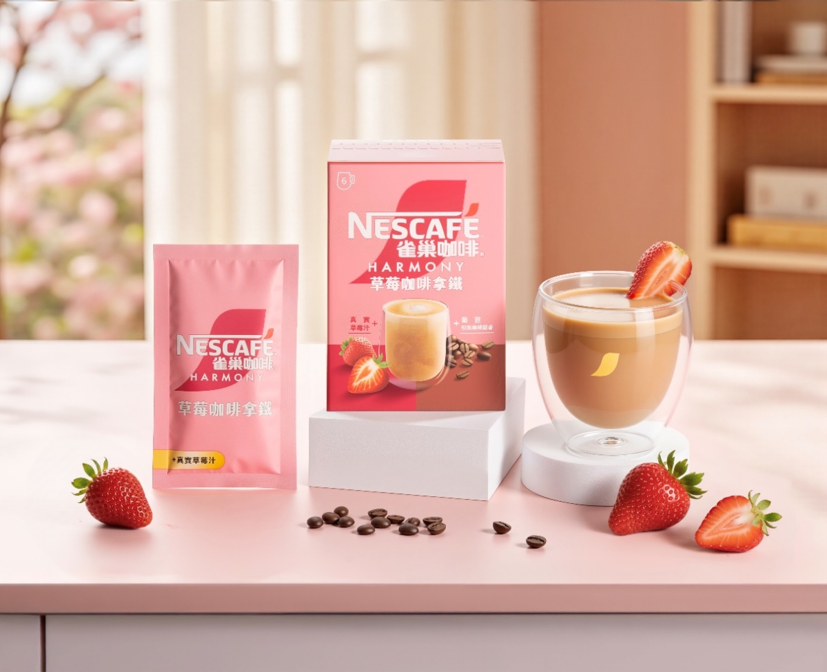 「雀巢草莓咖啡拿鐵」酸甜可口的滋味深受女性客群好評。