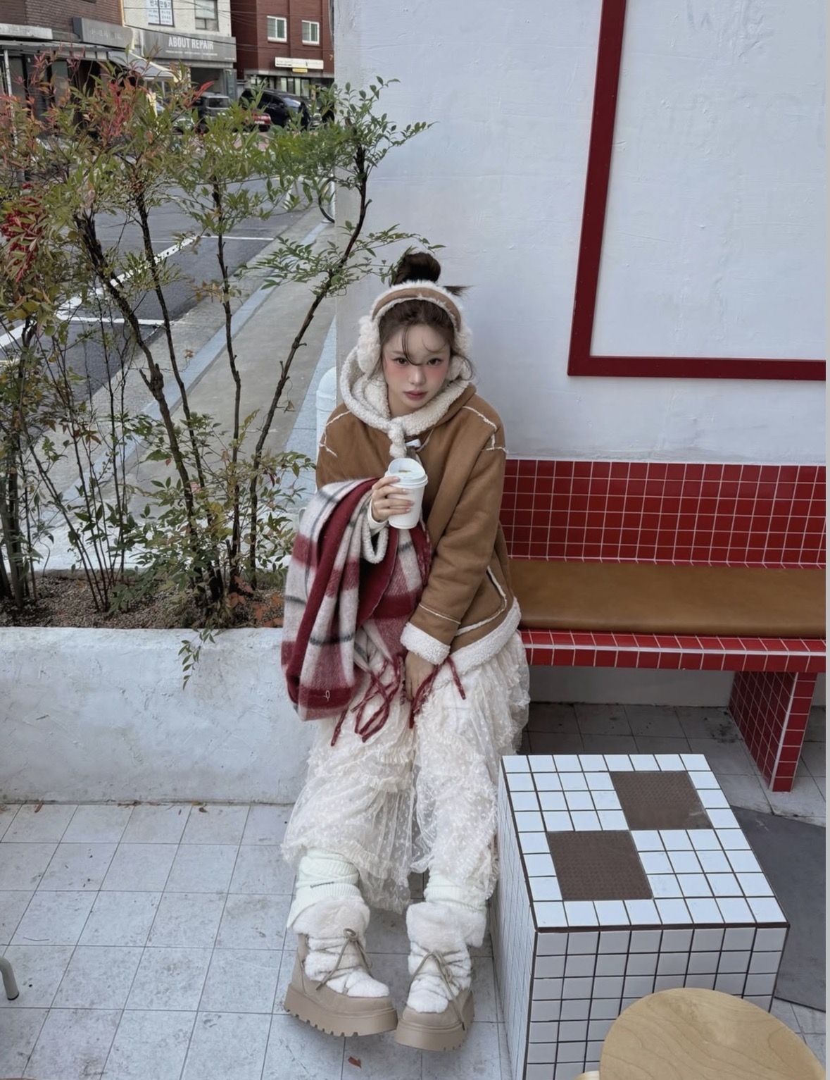 耳罩可以搭配上衣顏色穿搭，讓整體更和諧！