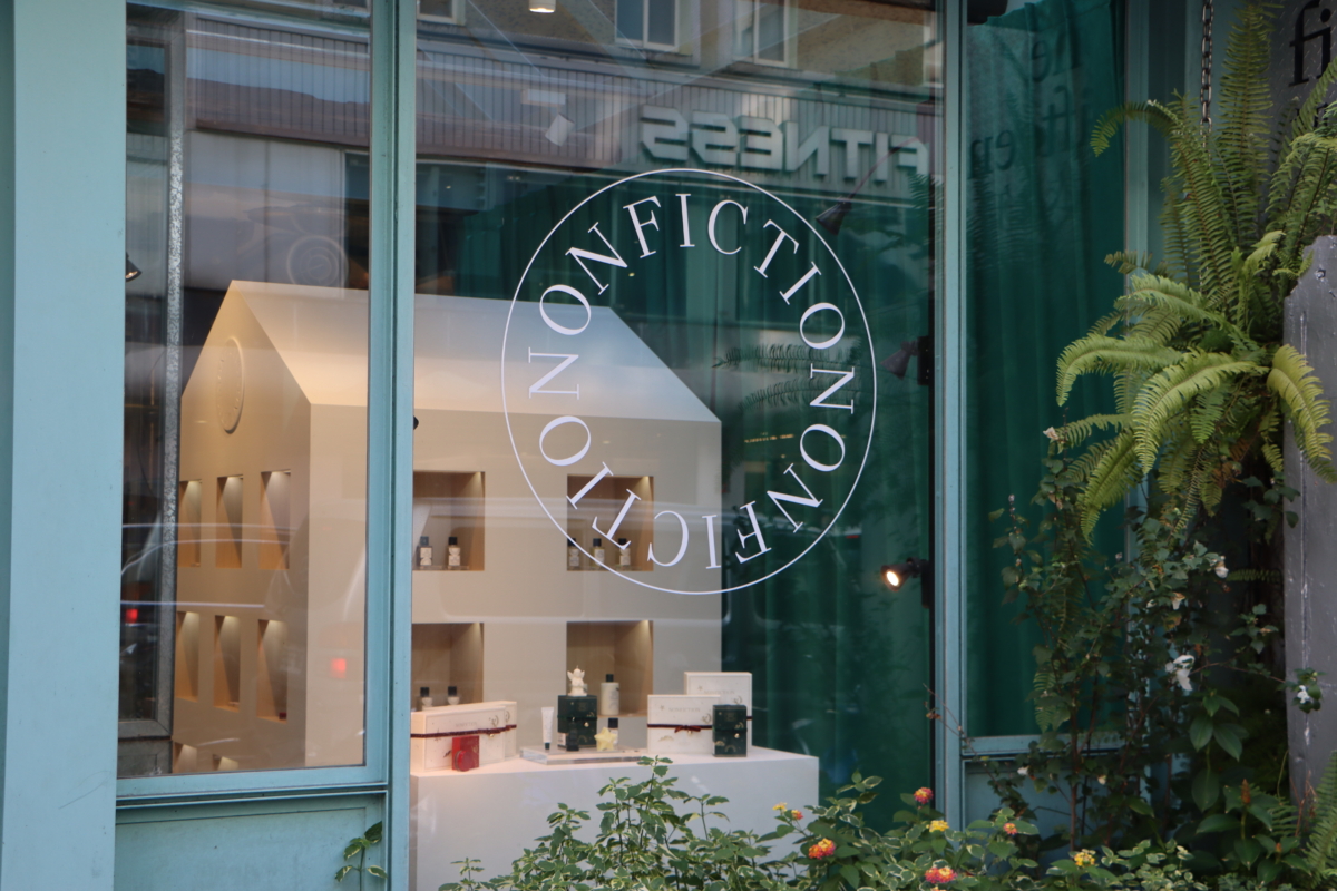 Onefifteen初衣食午大安旗艦店Nonfiction聖誕快閃節慶小屋