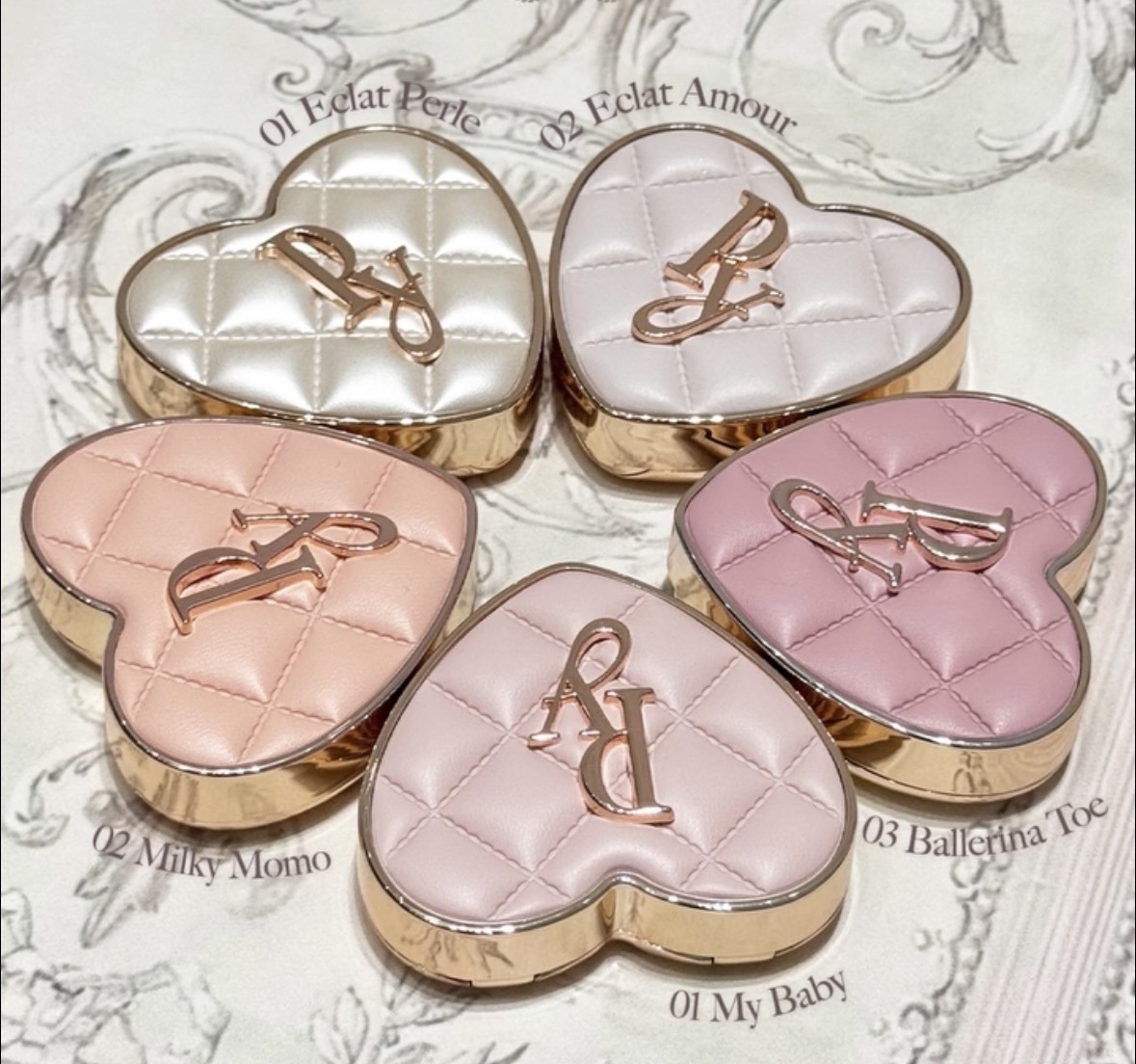 光澤感愛心包裝，讓妳不論是上妝或是補妝，彷彿公主本人！