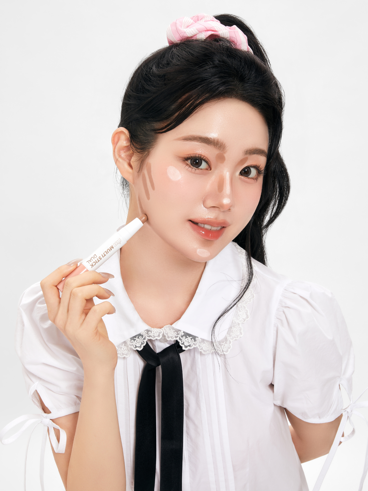 I’M MEME我愛小臉修容打亮棒 003榛果奶糖 3.3g，NT$435 