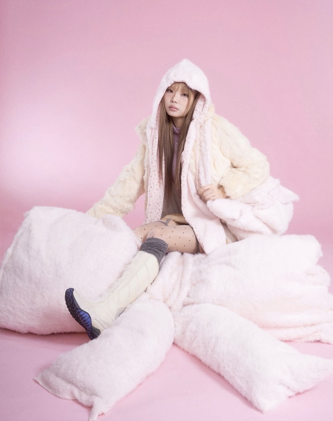 絨毛雙面蘇菲圍巾，一次兼具保暖與可愛！