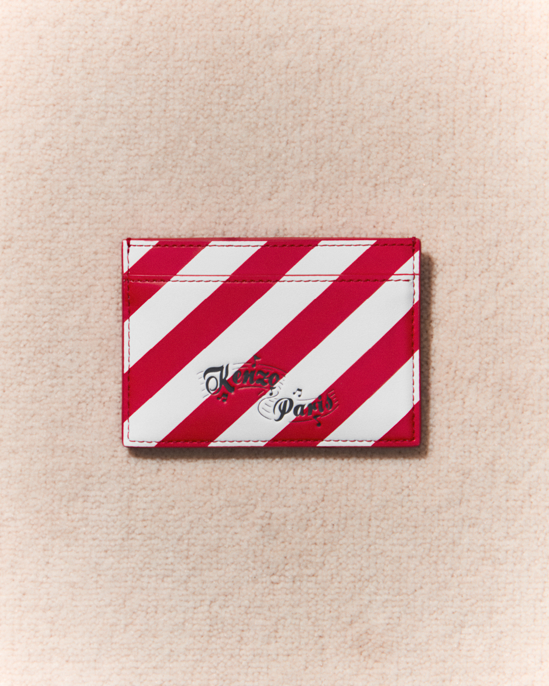 KENZO WINTER限定紅色卡夾，NT$5,800