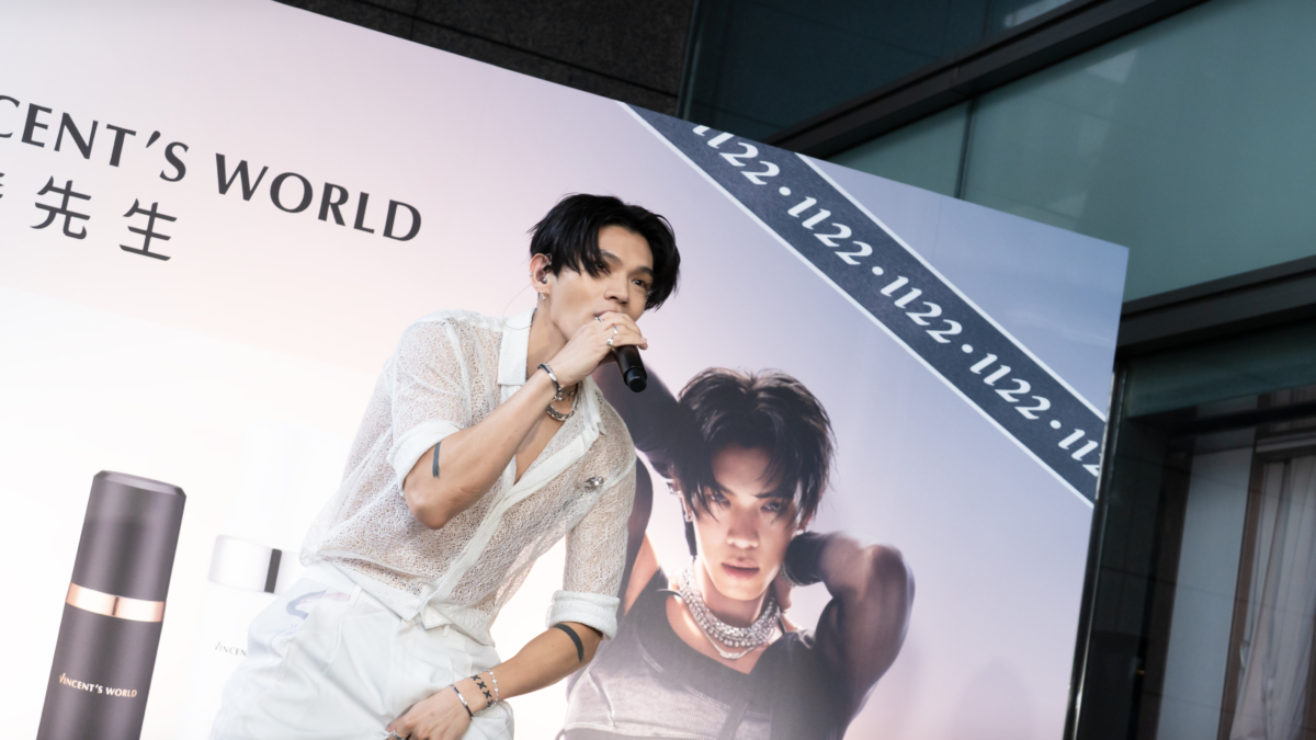 KIRE凱爾擔任文森先生一日店長驚喜演唱開場