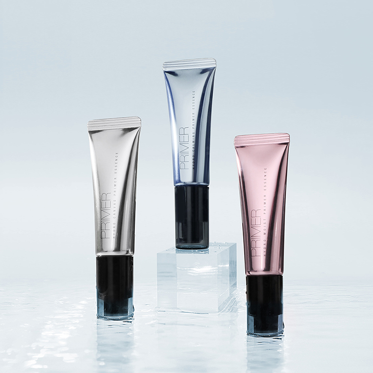 Solone補水柔焦妝前精華