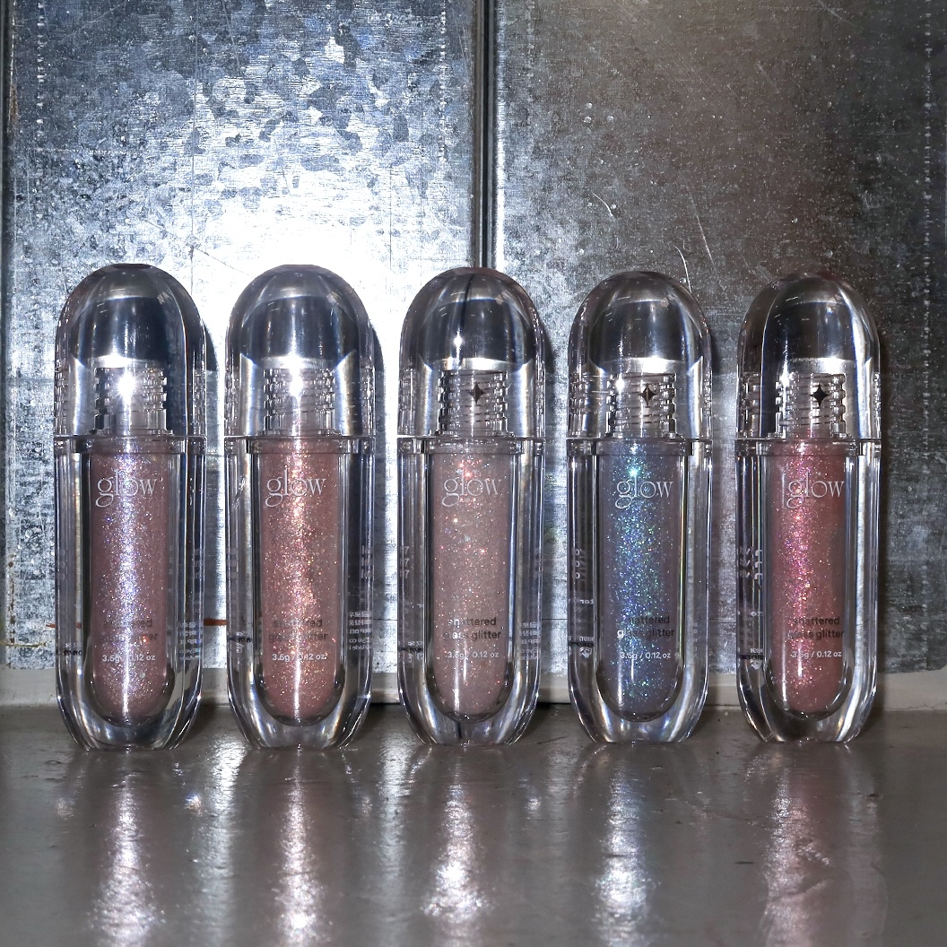 超多亮片色讓你選擇，完全能夠應付各種場合！