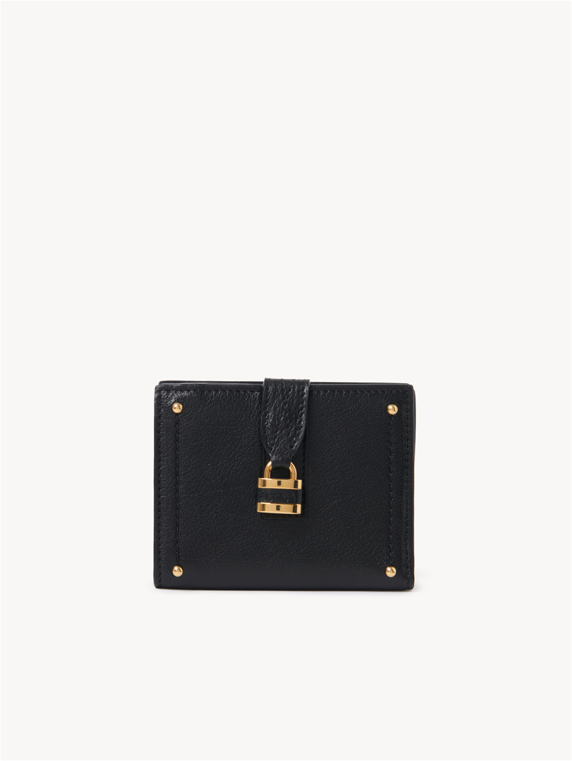 Chloé Paddington 黑色鎖頭短夾，NT$21,800