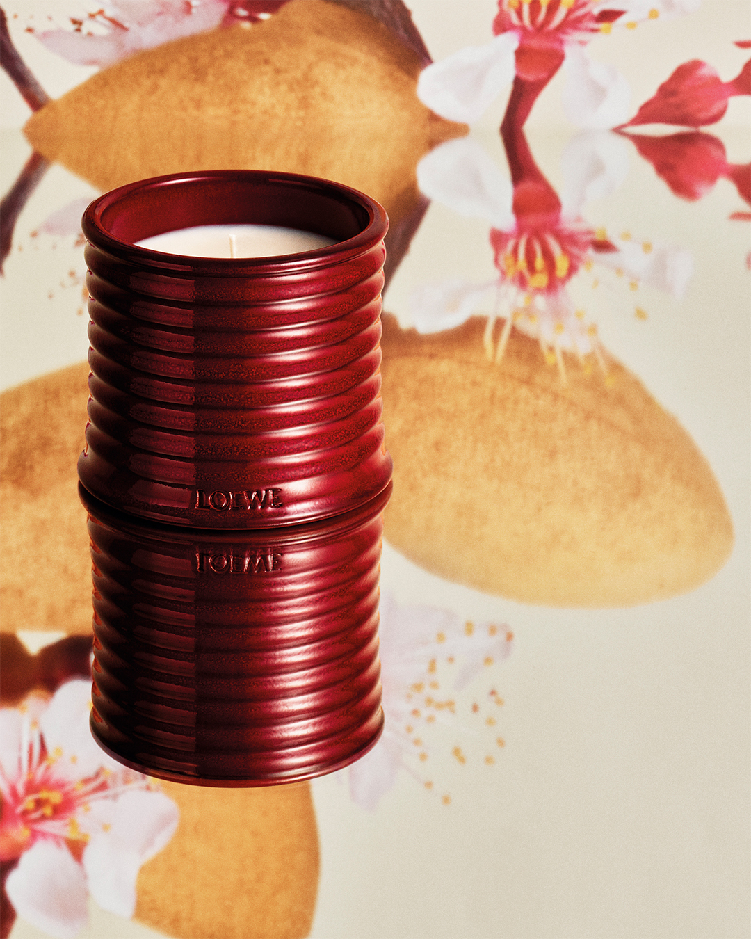 LOEWE 甜杏仁香氛蠟燭 280g，NT$9,000