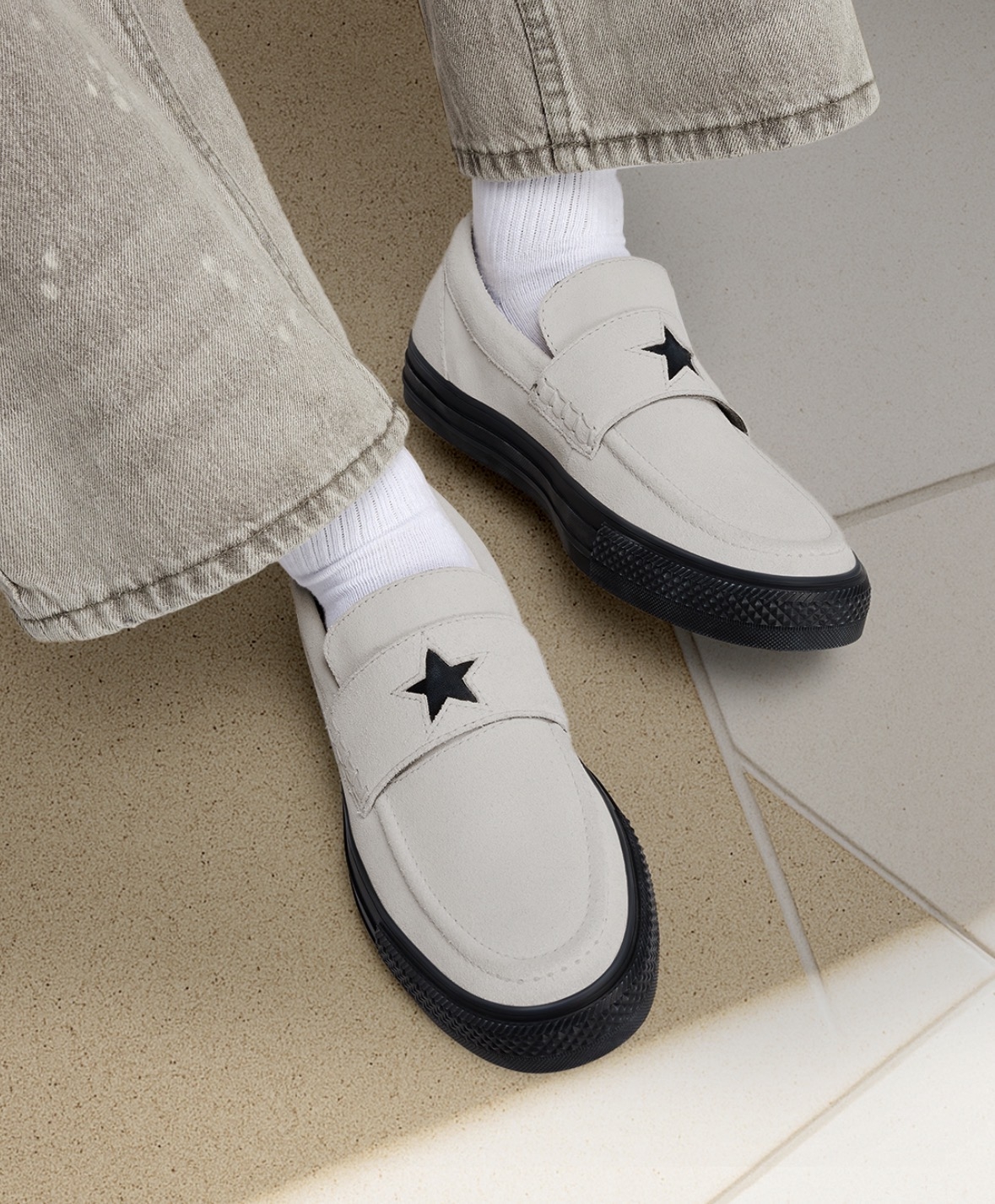 麂皮鞋面讓整體可愛程度加倍！