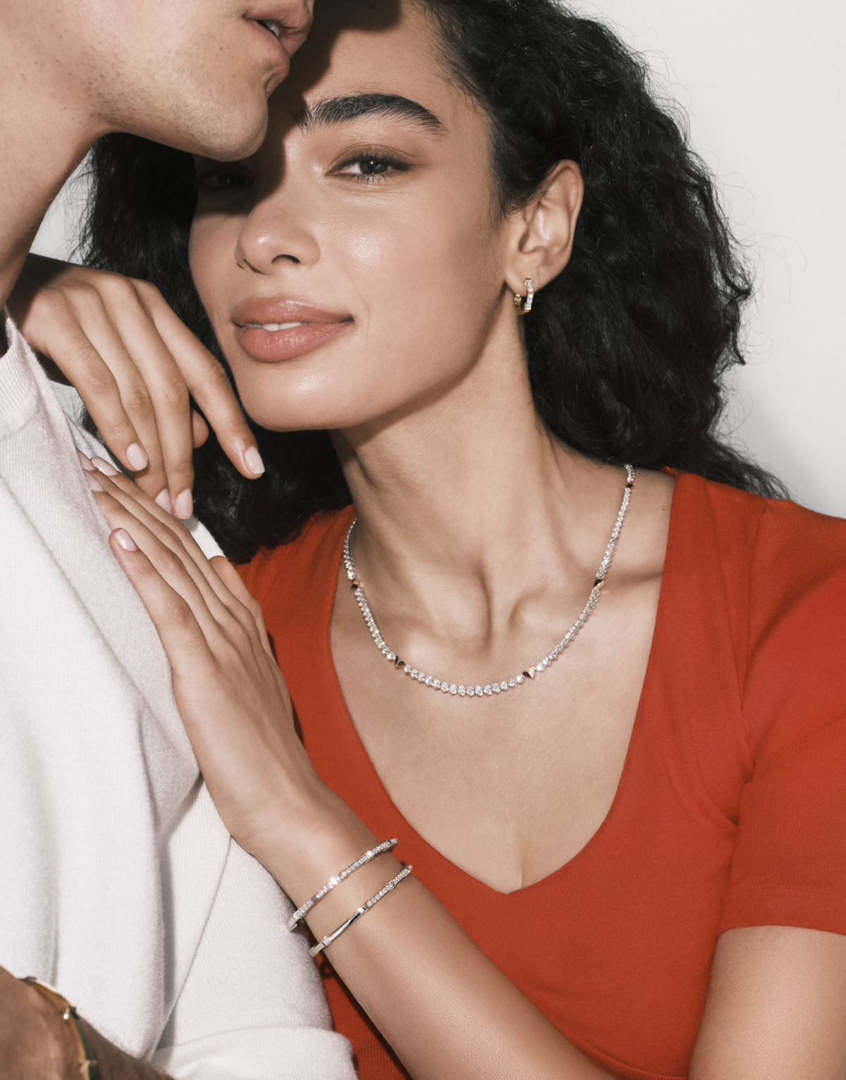 @HeartsOnFire #HeartsOnFireTaiwan #HeartsOnFireCelebrates #WrappedInLove