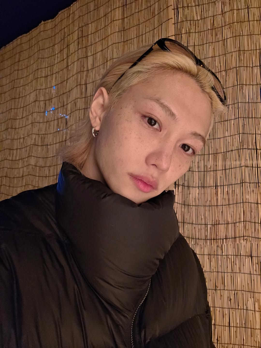 Stray Kids成員Felix被網友目擊在知名麻辣鍋「太和殿」用餐。