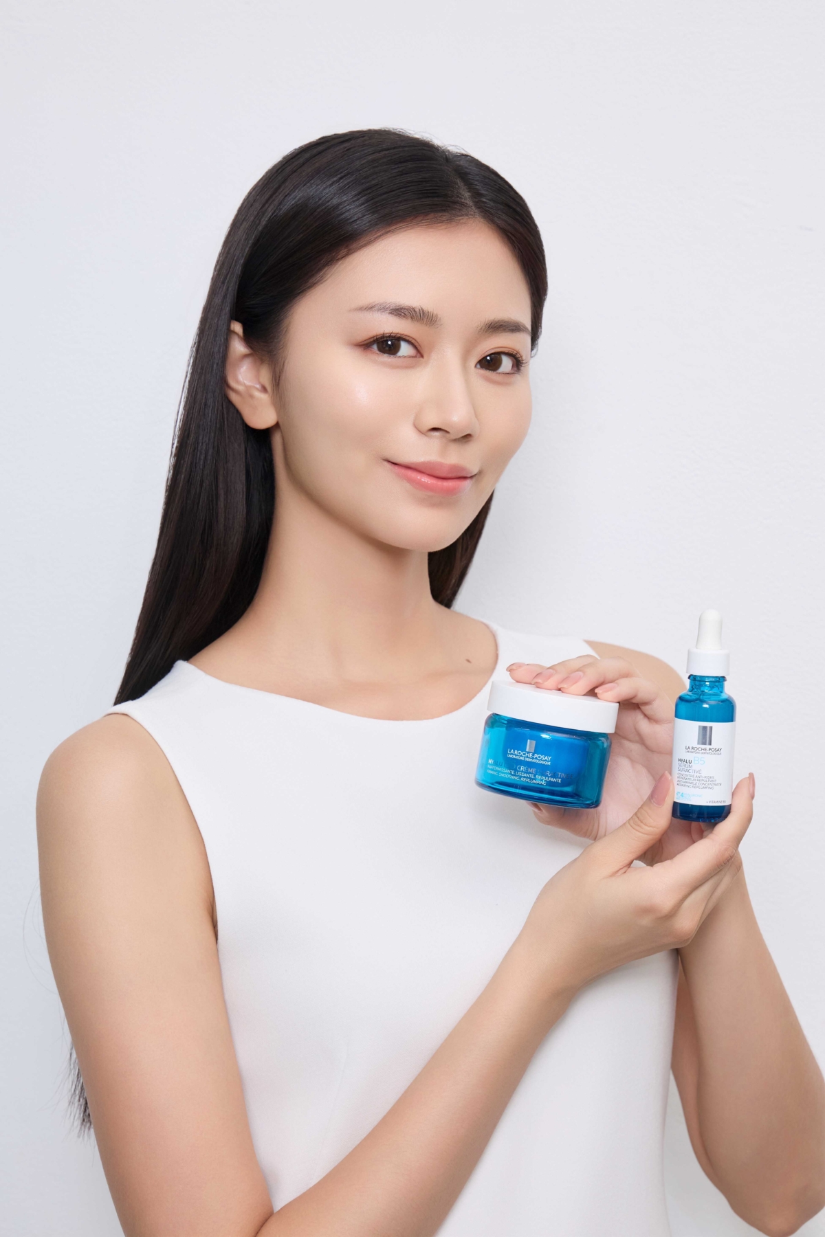 理膚寶水極效B5彈潤超修復乳霜 #B5膠原霜（左）理膚寶水極效B5彈潤超修復精華 全新#B5小藍瓶（右）