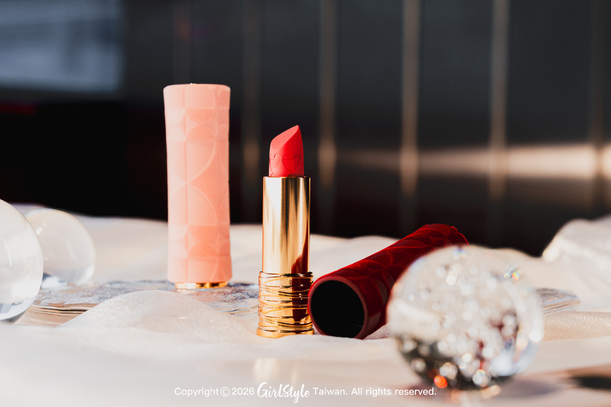 LANCOME 絕對完美唇膏-絲絨霧感（2026情人節限定版）#375、#296｜售價 1,550元 ｜限量、新品上市