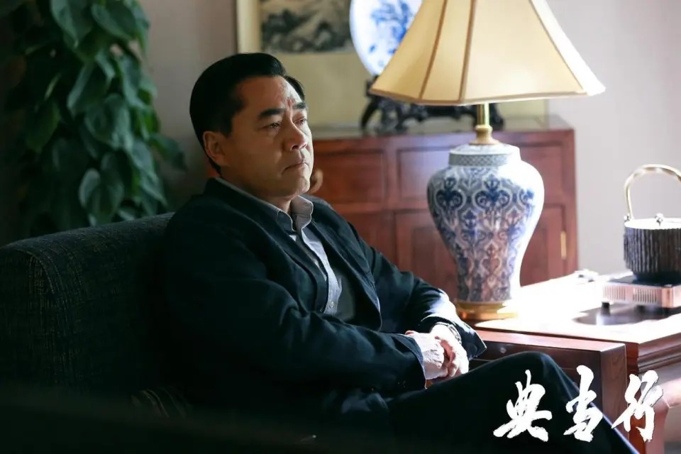 《典當行》陳寶國憑藉精湛演技被譽為「影帝」級戲骨。