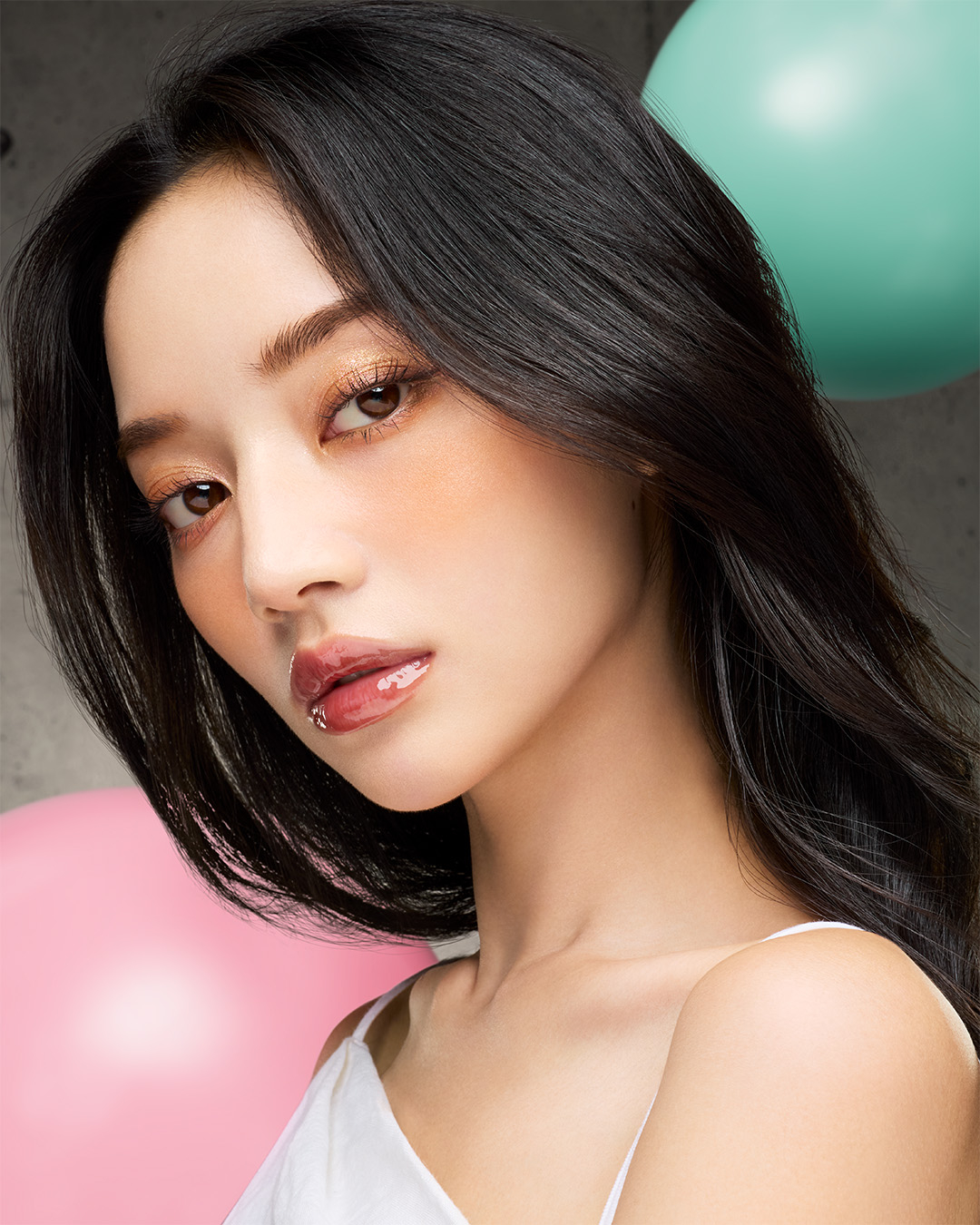 shu uemura 植村秀 無色限玻光潤色嘟唇精華#BG924焦糖裸，NT$1,350