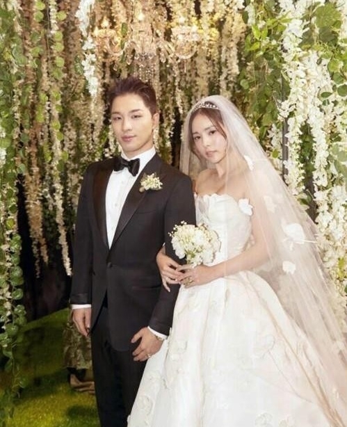 當年母胎單身的太陽對閔孝琳一見鍾情，深情的他直接將初戀娶回家變成老婆。