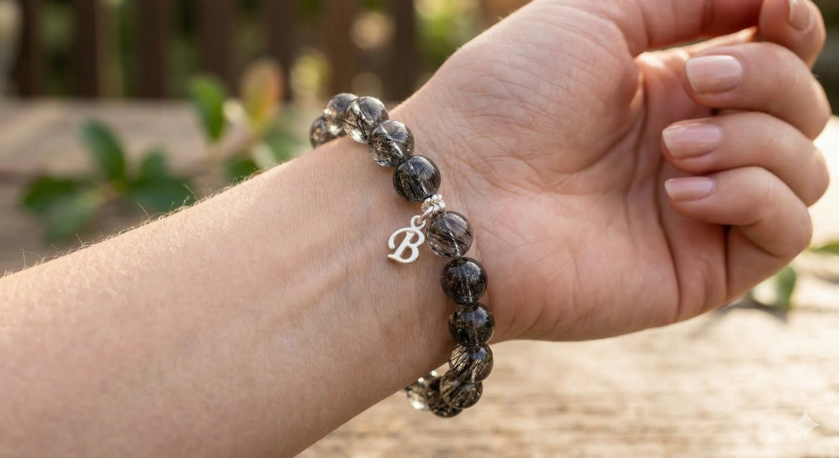 黑髮晶屬於高頻率的振奮能量，睡覺佩戴容易讓大腦保持警覺，導致多夢或失眠