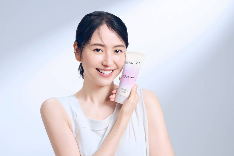 安耐曬 美肌潤色防曬水凝乳SPF50+ PA++++粉紫珍珠光90g，NT$850