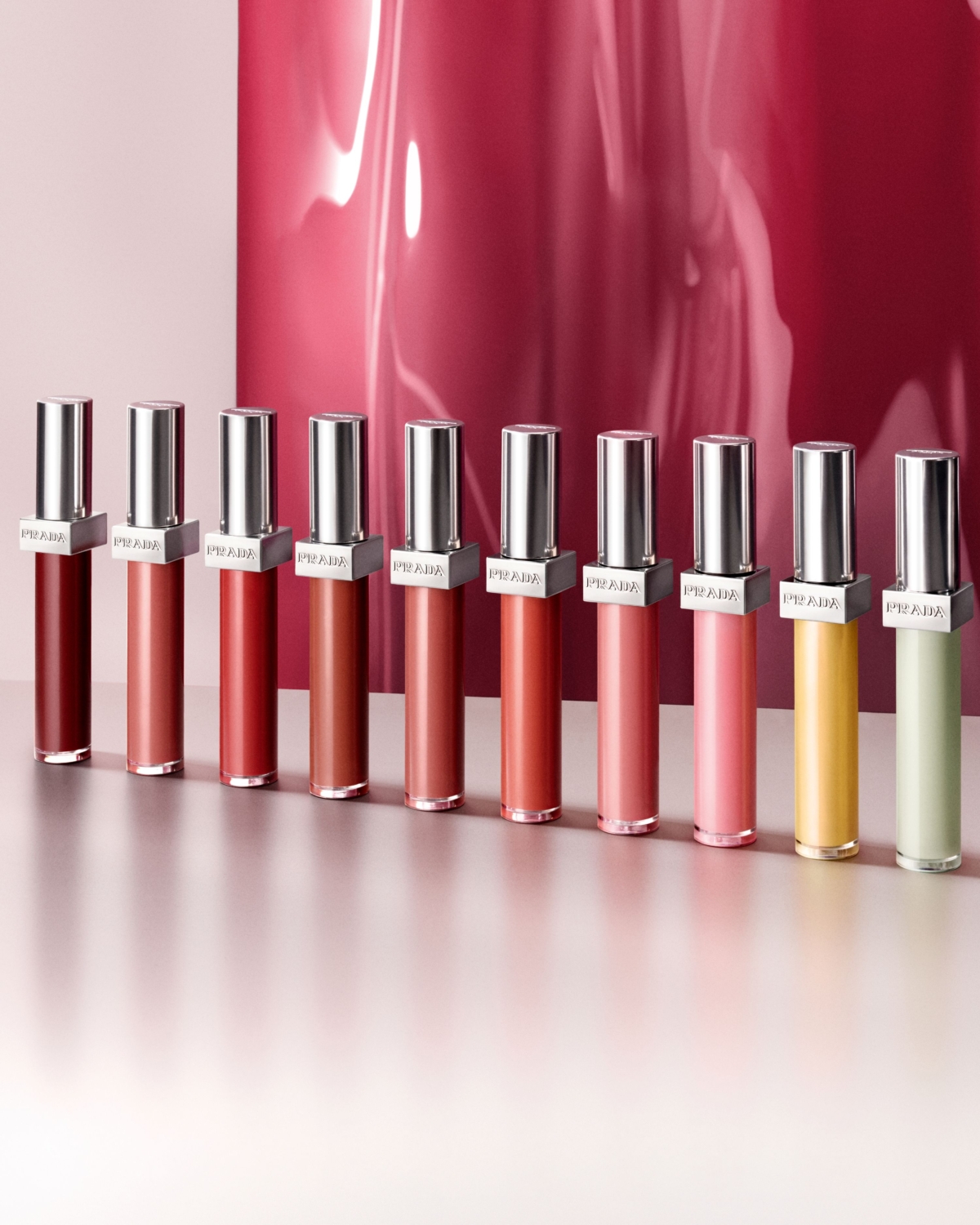 PRADA 率性持光凍唇釉，NT$1,650