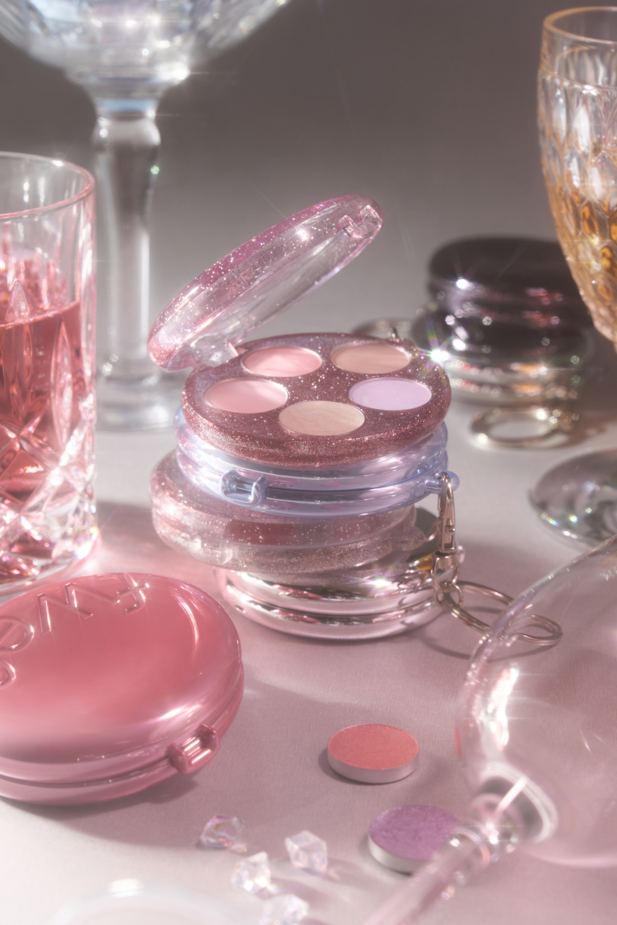 Heartfelt Pink必買清單：fwee DIY調色盤 NT$600