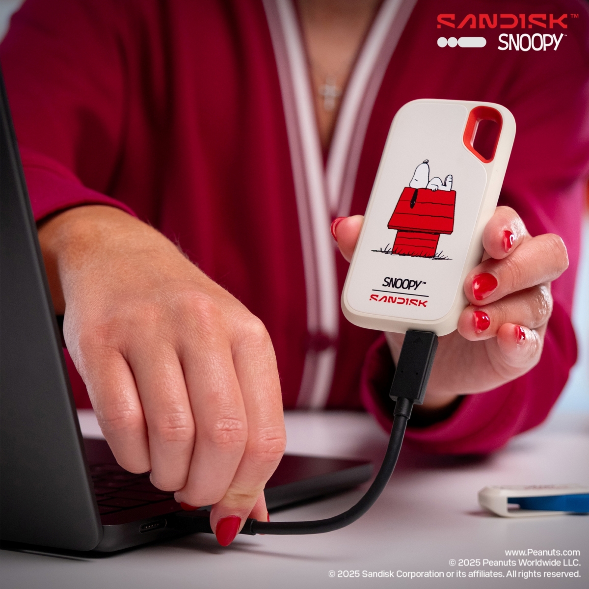 SANDISK® Snoopy™ Phone Drive 雙用隨身碟