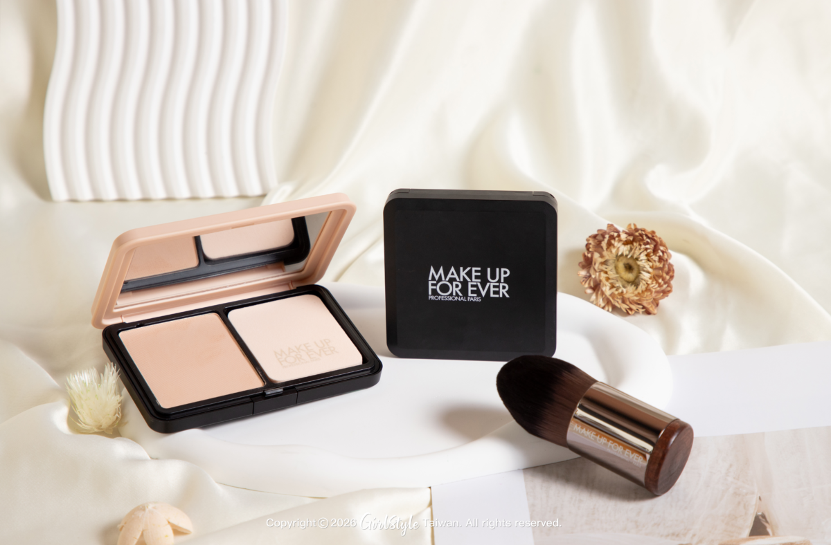 MAKE UP FOR EVER 粉無痕輕柔美肌組｜特價4,633元｜價值 5,450元（加贈1,000點）