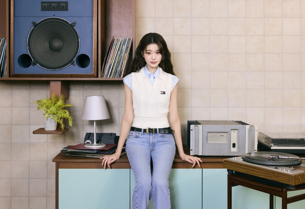 TOMMY HILFIGER 宣布張員瑛擔任旗下 TOMMY JEANS 2026 春季形象代言人