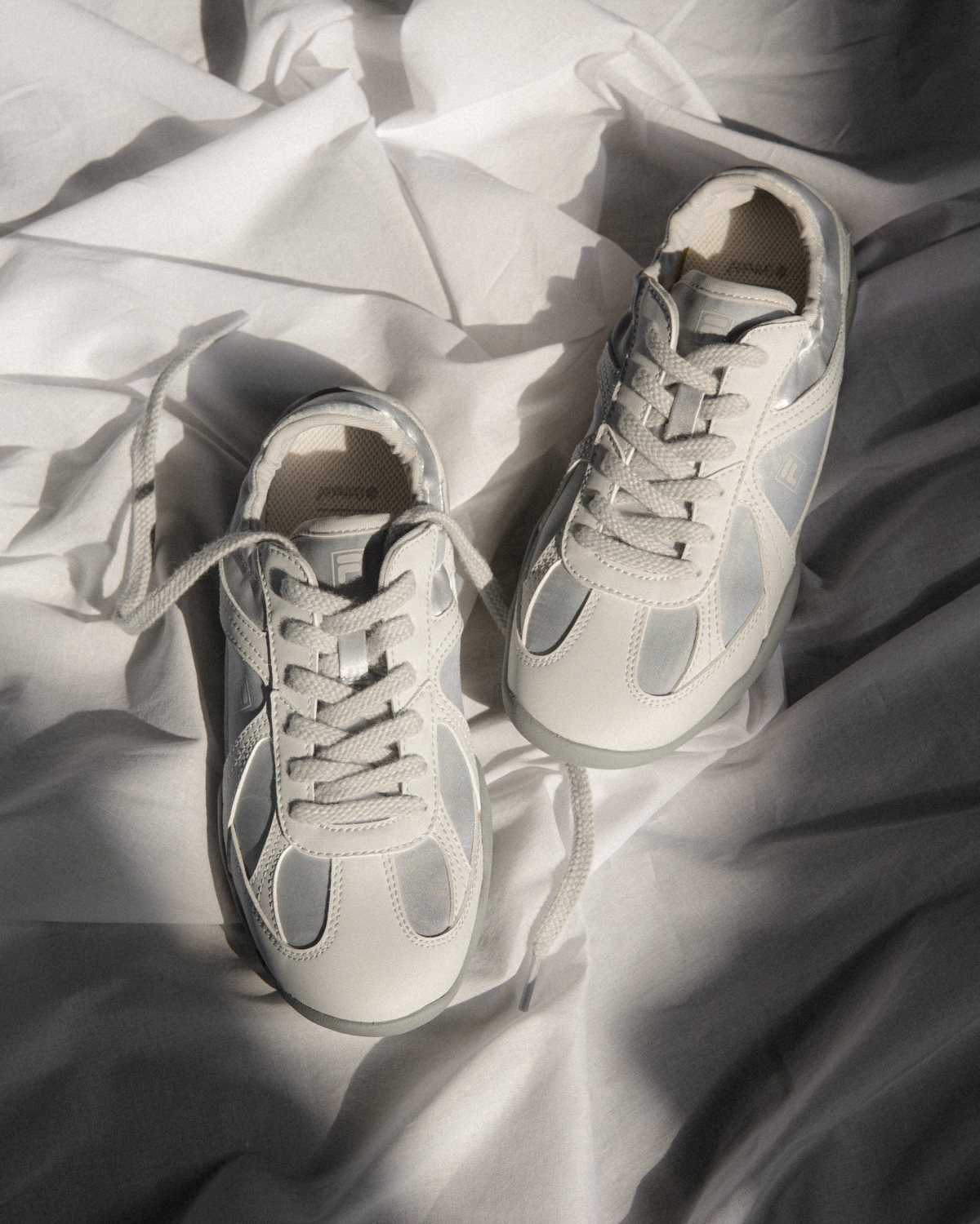 FILA GLIO薄底鞋，NT$2480