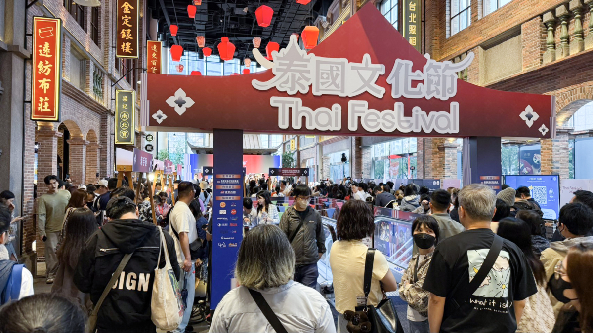 邁入第三年的泰國文化節，遠百信義A13現場人潮眾多。