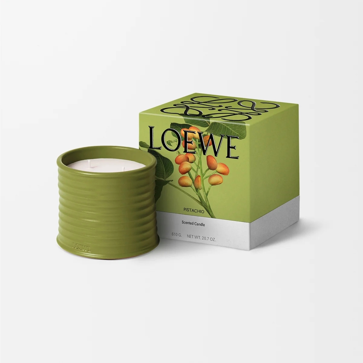 LOEWE 開心果香氛蠟燭610g，NT$9,000