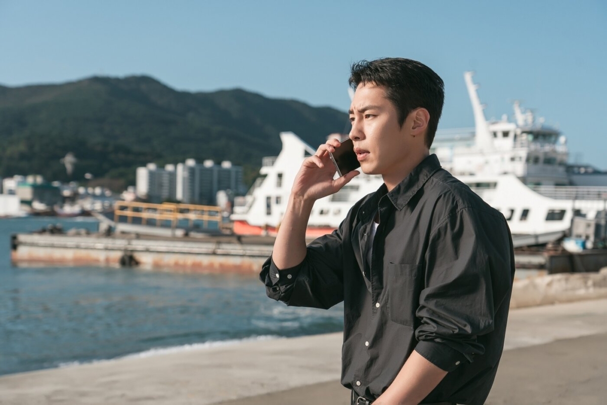 李宰旭、辛叡恩主演的浪漫醫療韓劇《醫到孤島愛上你》將於6月1日正式上線