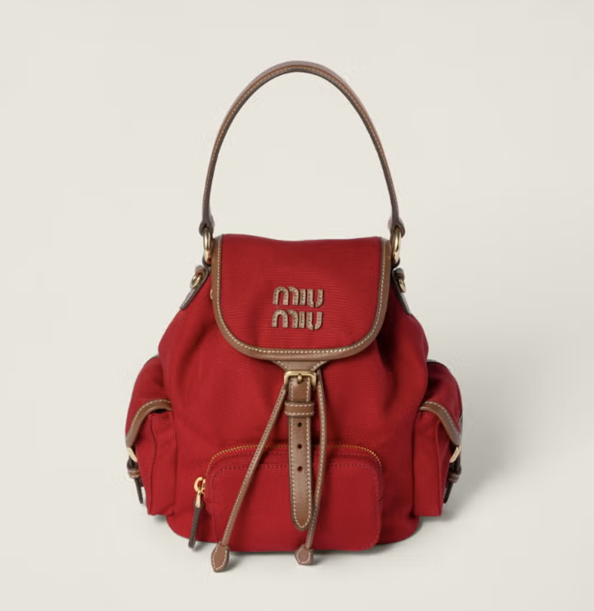 MIU MIU 紅色後背包，NT$ 70,000