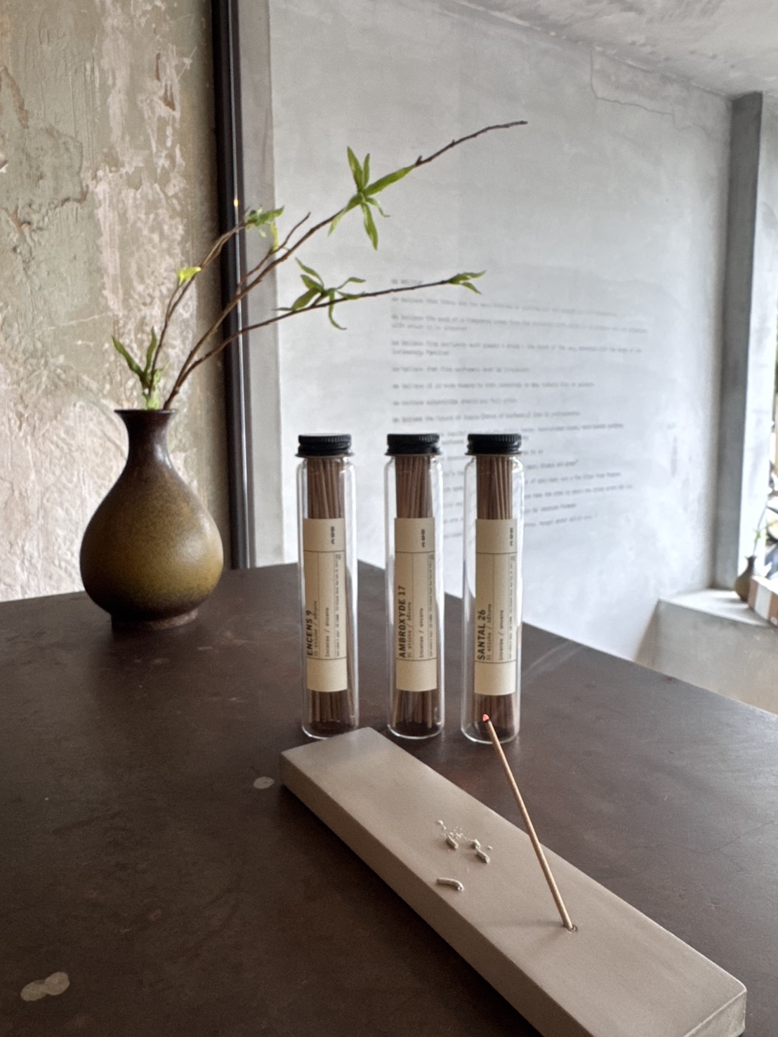 LE LABO 線香(檀香 26/降龍涎香 17/乳香 9)，NT$1,450