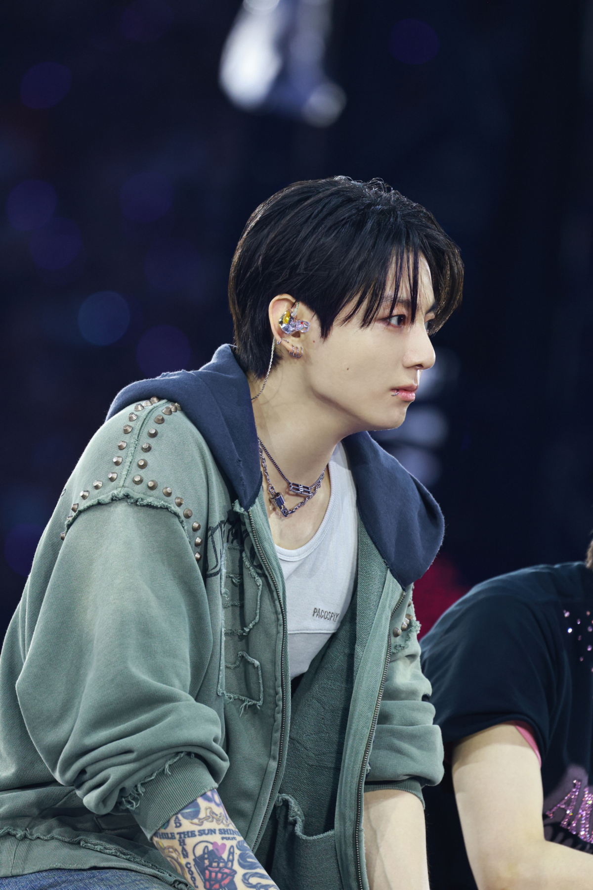 BALENCIAGA JUNG KOOK BTS ARIRANG WORLD TOUR PARIS