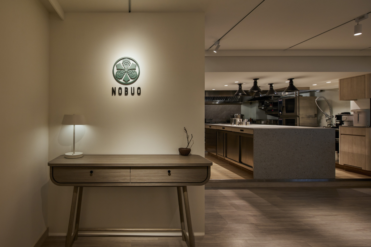 NOBUO（一星晉升二星）： 日式建築外觀搭配北歐溫馨氛圍，主廚主打極簡主義哲學。