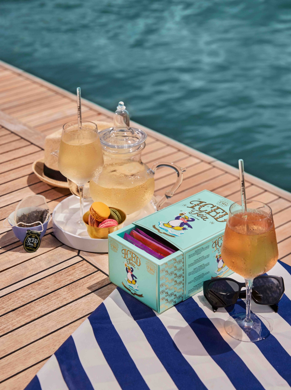 TWG Tea「夏日假期冰茶禮盒」全台首度沁涼登場。內含五款茶香各 3 包，一盒共 15 入