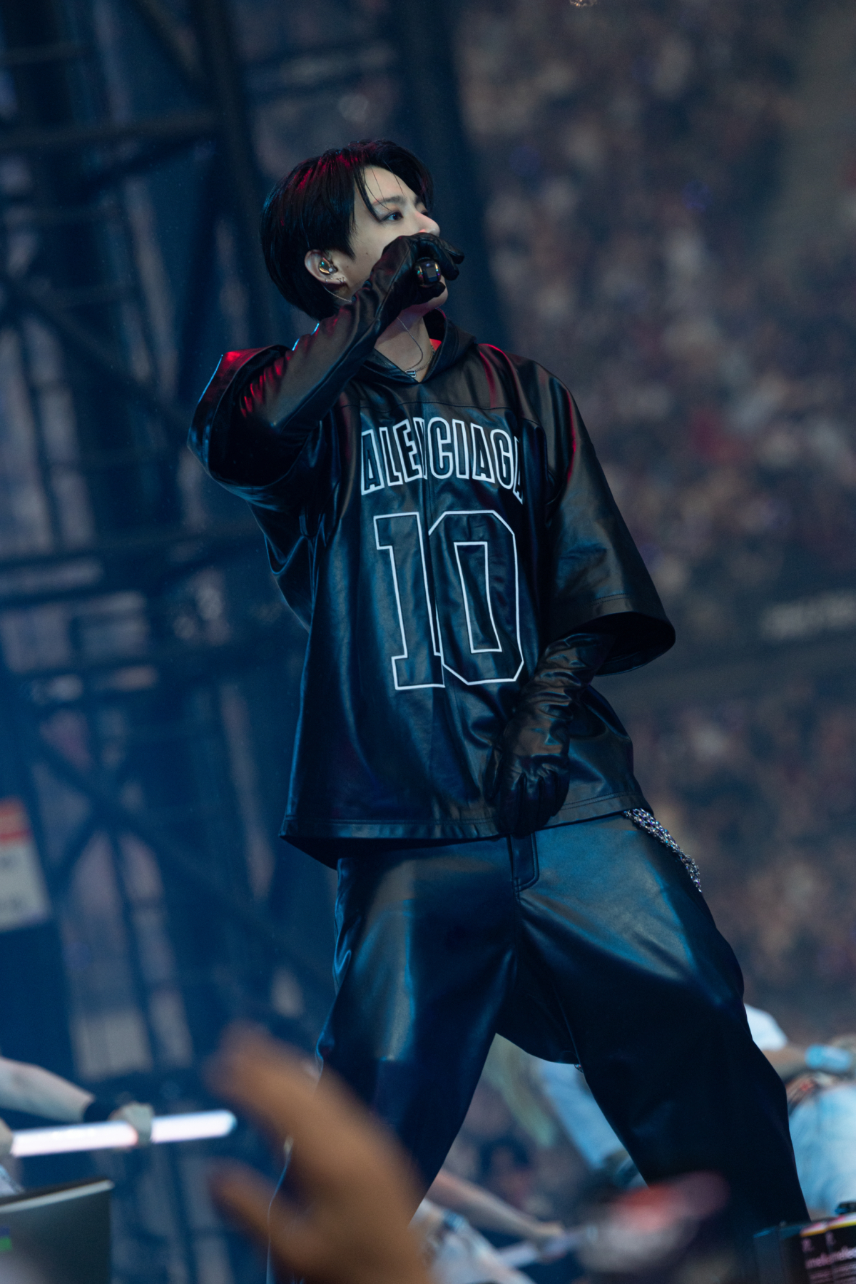 BALENCIAGA JUNG KOOK BTS ARIRANG WORLD TOUR PARIS