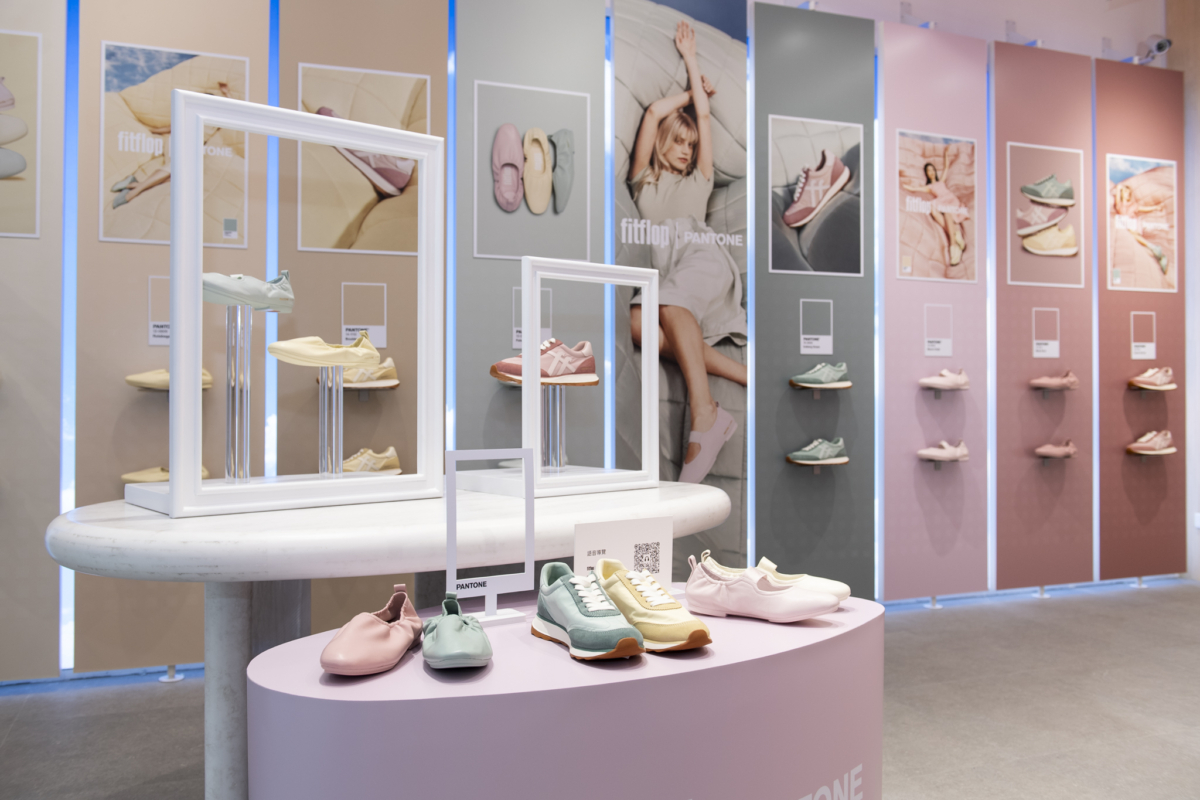 FitFlop 與 Pantone 以「The Colour of Comfort 舒適之色」為題