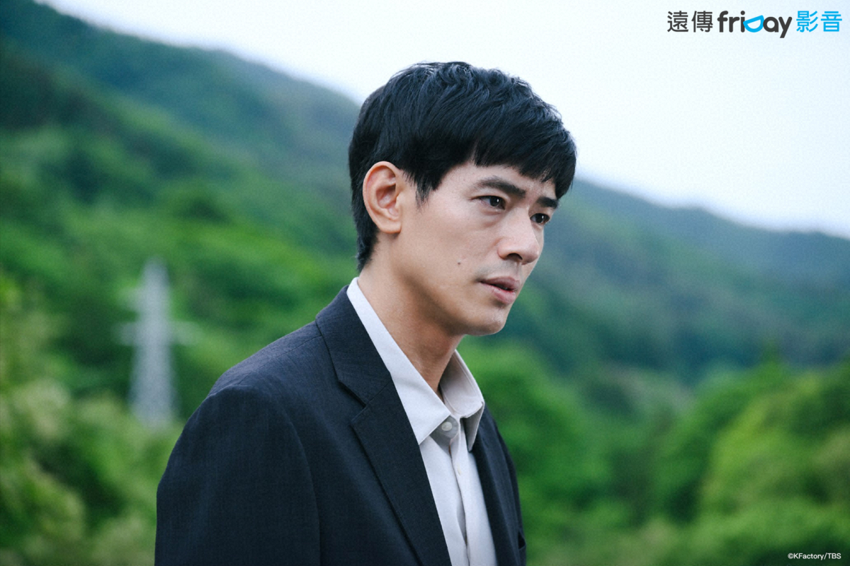 露自己原本根本沒想過要當演員，真正想做的工作其實是老師
