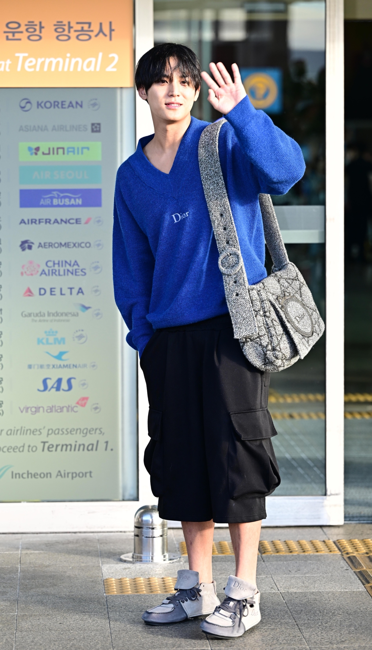 MINGYU X Dior Medaillio Knit郵差包