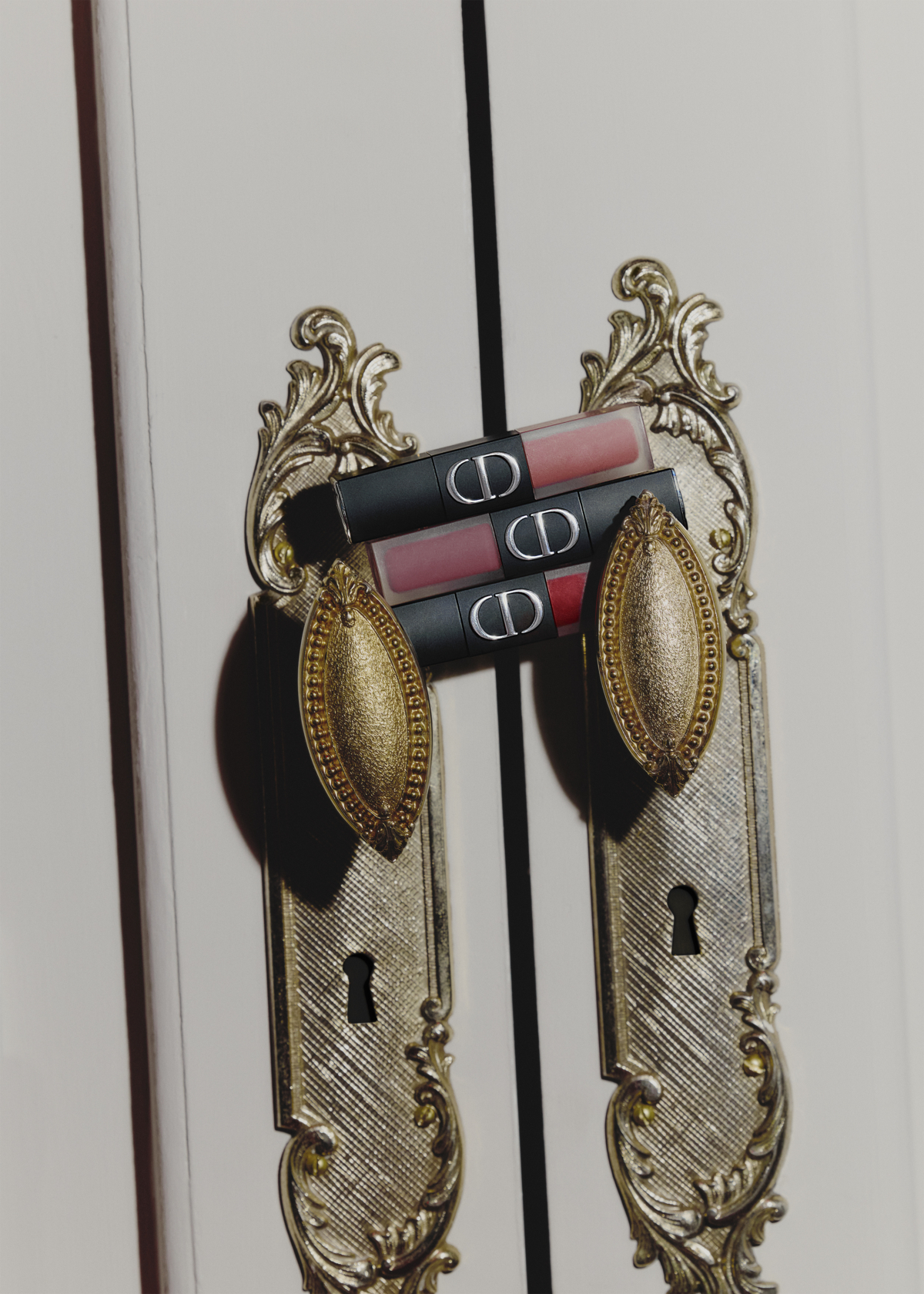 DIOR 迪奧巨星持色唇露－極霧，NT$1,650