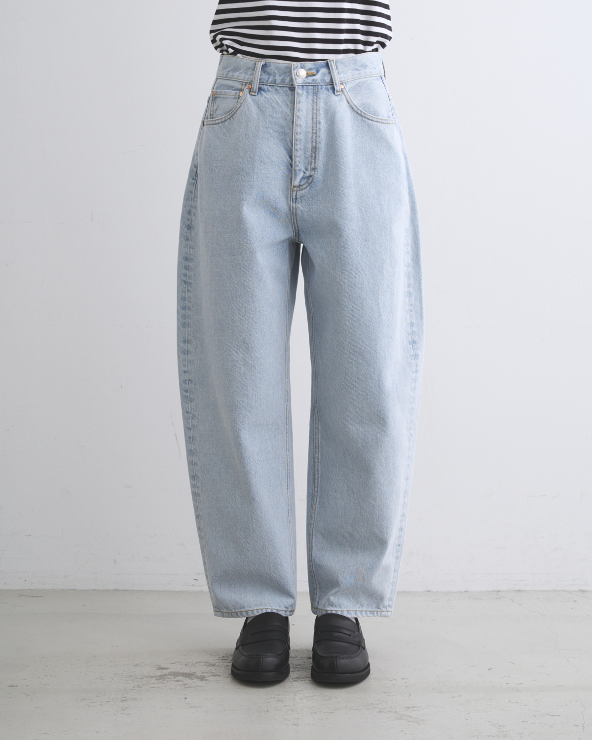 Union Slacks 303D牛仔繭型褲 (淺藍) NT$8,000 